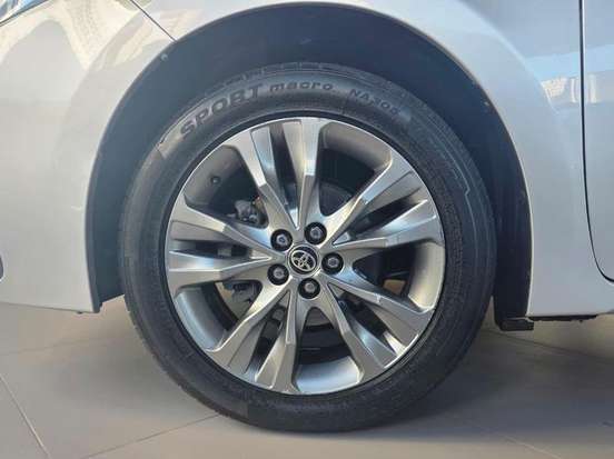 TOYOTA-COROLLA-2018