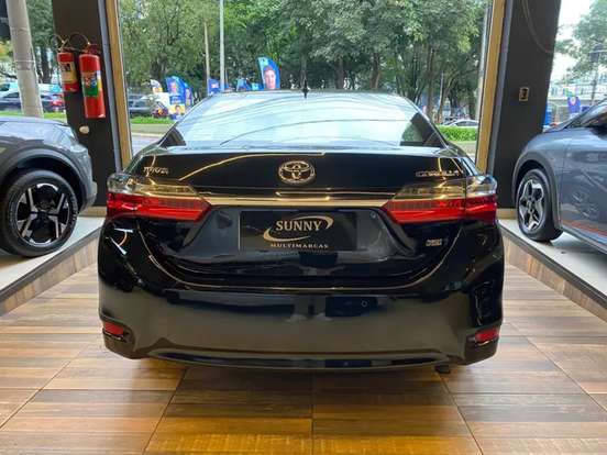 TOYOTA-COROLLA-2018