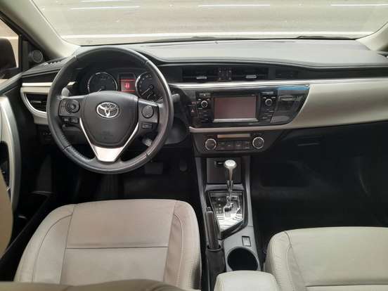 TOYOTA-COROLLA-2015