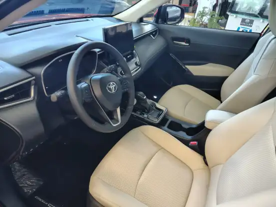 TOYOTA-COROLLA CROSS-2026