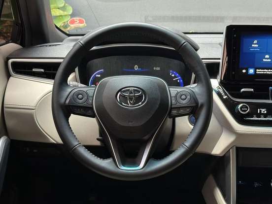 TOYOTA-COROLLA CROSS-2024
