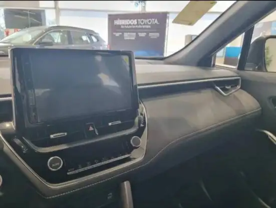 TOYOTA-COROLLA CROSS-2026