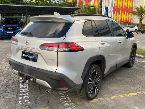 TOYOTA-COROLLA CROSS-2024