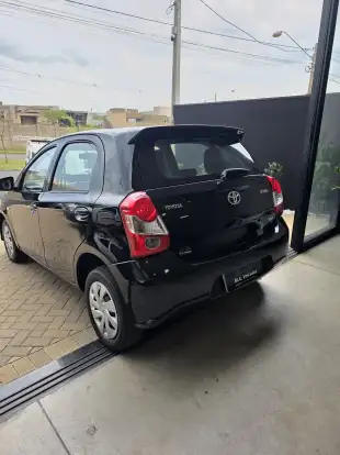 TOYOTA-ETIOS-1.3 X 16V FLEX 4P AUTOMÁTICO TOYOTA-ETIOS-2017