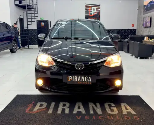 TOYOTA-ETIOS-1.5 XLS SEDAN 16V FLEX 4P MANUAL TOYOTA-ETIOS-2013