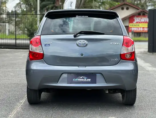 TOYOTA-ETIOS-2016