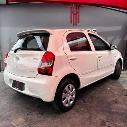 TOYOTA-ETIOS-2014