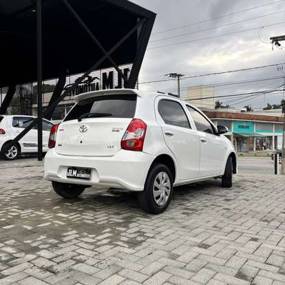 TOYOTA-ETIOS-1.3 X 16V FLEX 4P MANUAL TOYOTA-ETIOS-2017