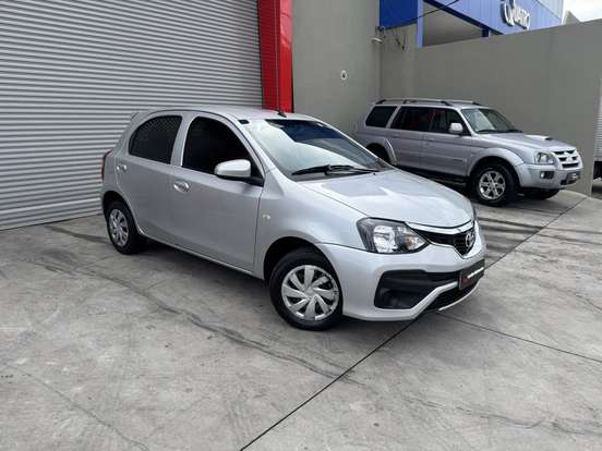 TOYOTA-ETIOS-2019