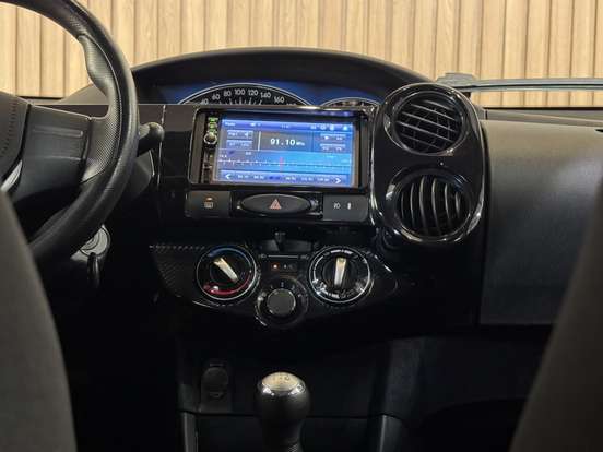 TOYOTA-ETIOS-1.3 X 16V FLEX 4P MANUAL TOYOTA-ETIOS-2014