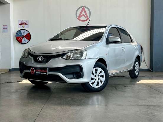 TOYOTA-ETIOS-2017