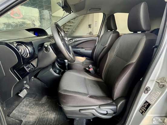 TOYOTA-ETIOS-2017