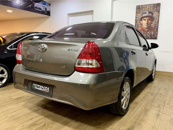 TOYOTA-ETIOS-1.5 X PLUS 16V FLEX 4P AUTOMÁTICO TOYOTA-ETIOS-2019