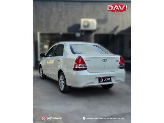 TOYOTA-ETIOS-2018
