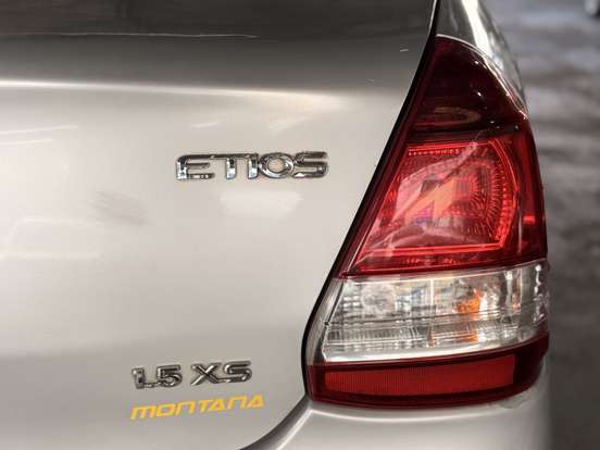 TOYOTA-ETIOS-1.5 XS 16V FLEX 4P AUTOMÁTICO TOYOTA-ETIOS-2016