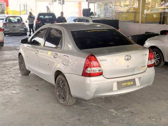 TOYOTA-ETIOS-1.5 XS 16V FLEX 4P AUTOMÁTICO TOYOTA-ETIOS-2016