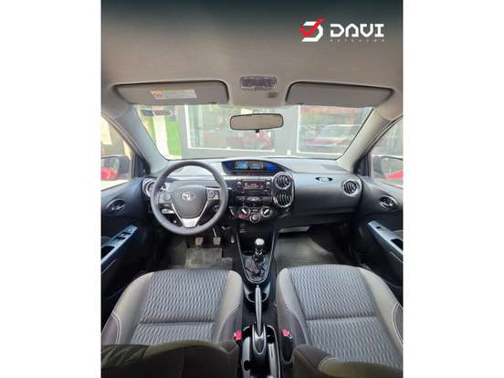 TOYOTA-ETIOS-2017