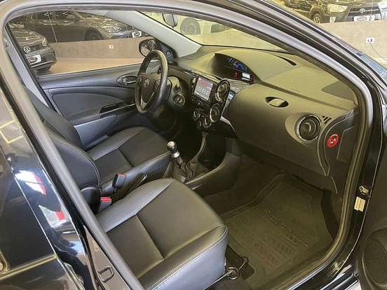 TOYOTA-ETIOS CROSS-1.5 16V FLEX 4P MANUAL TOYOTA-ETIOS CROSS-2015