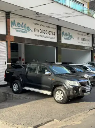 TOYOTA-HILUX-2013