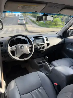 TOYOTA-HILUX-2013