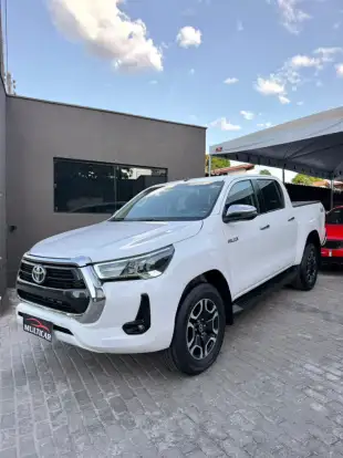 TOYOTA-HILUX-2.8 D-4D TURBO DIESEL CD SRV 4X4 AUTOMÁTICO TOYOTA-HILUX-2023