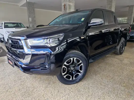 TOYOTA-HILUX-2024
