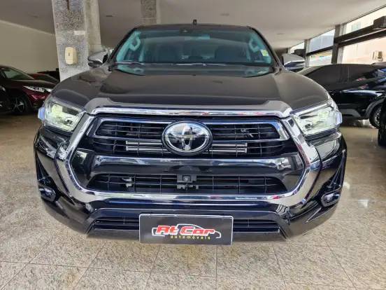 TOYOTA-HILUX-2024
