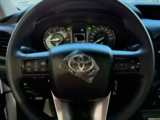 TOYOTA-HILUX-2.8 D-4D TURBO DIESEL CS 4X4 AUTOMÁTICO TOYOTA-HILUX-2026