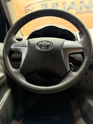 TOYOTA-HILUX-2.7 SRV 4X4 CD 16V FLEX 4P AUTOMÁTICO TOYOTA-HILUX-2014