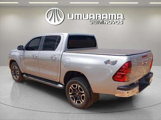 TOYOTA-HILUX-2.8 D-4D TURBO DIESEL CD SRV 4X4 AUTOMÁTICO TOYOTA-HILUX-2022
