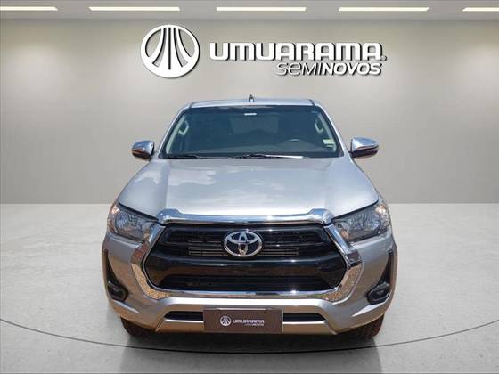 TOYOTA HILUX 2.8 D-4D TURBO DIESEL CD SRV 4X4 AUTOMÁTICO