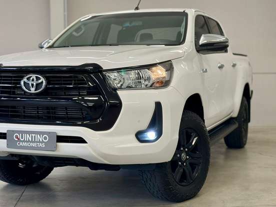 TOYOTA-HILUX-2.8 D-4D TURBO DIESEL CD SRV 4X4 AUTOMÁTICO TOYOTA-HILUX-2021