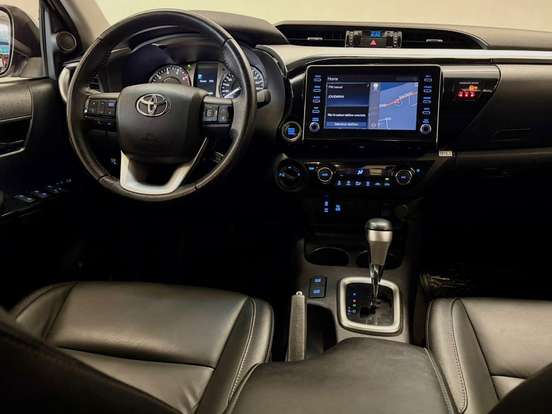 TOYOTA-HILUX-2.8 D-4D TURBO DIESEL CD SRV 4X4 AUTOMÁTICO TOYOTA-HILUX-2021