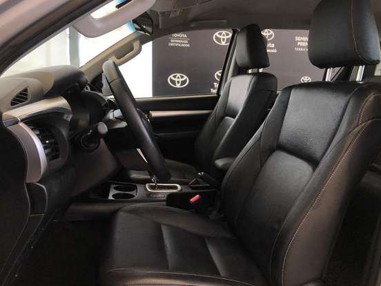 TOYOTA-HILUX-2025