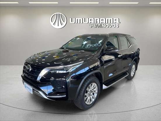 TOYOTA-HILUX-2.8 D-4D TURBO DIESEL CD SRX 4X4 AUTOMÁTICO TOYOTA-HILUX-2021