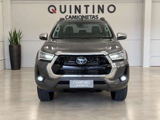 TOYOTA-HILUX-2.8 D-4D TURBO DIESEL CD SRX 4X4 AUTOMÁTICO TOYOTA-HILUX-2021