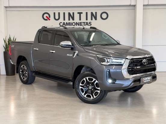 TOYOTA-HILUX-2021