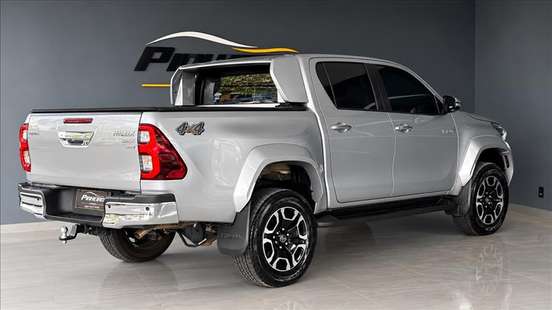 TOYOTA-HILUX-2026