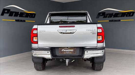 TOYOTA-HILUX-2026