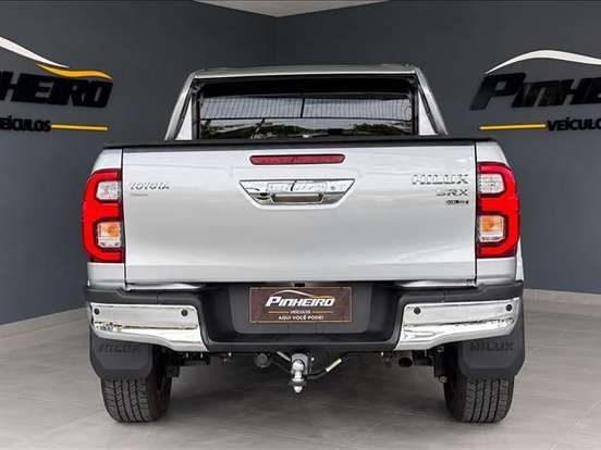 TOYOTA-HILUX-2.8 D-4D TURBO DIESEL CD SRX 4X4 AUTOMÁTICO TOYOTA-HILUX-2026