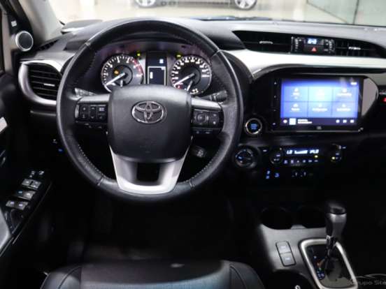 TOYOTA-HILUX-2.8 D-4D TURBO DIESEL CD SRX 4X4 AUTOMÁTICO TOYOTA-HILUX-2025