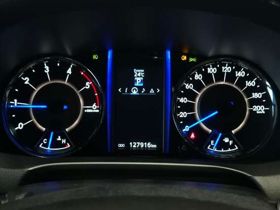 TOYOTA-HILUX-2.8 SR 4X4 CD 16V DIESEL 4P AUTOMÁTICO TOYOTA-HILUX-2018