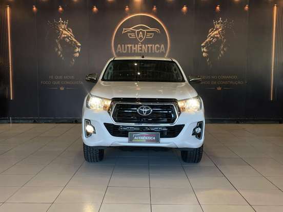 TOYOTA-HILUX-2019