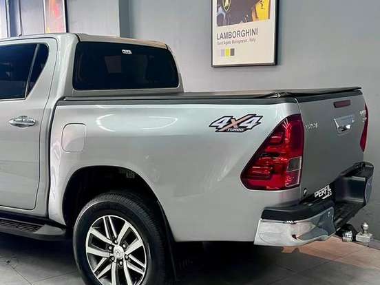 TOYOTA-HILUX-2.8 SRV 4X4 CD 16V DIESEL 4P AUTOMÁTICO TOYOTA-HILUX-2020
