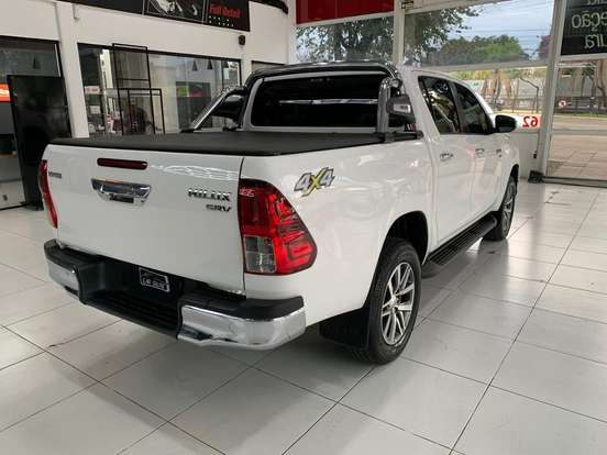 TOYOTA-HILUX-2019