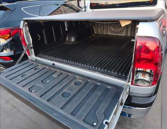 TOYOTA-HILUX-2017