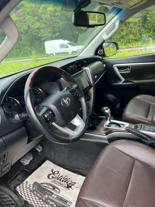 TOYOTA-HILUX-2.8 SRX 4X4 CD 16V DIESEL 4P AUTOMÁTICO TOYOTA-HILUX-2019
