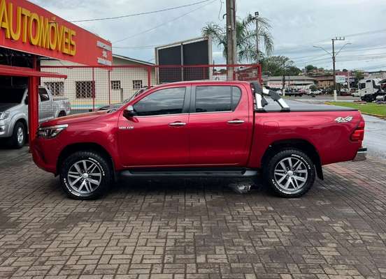 TOYOTA-HILUX-2.8 SRX 4X4 CD 16V DIESEL 4P AUTOMÁTICO TOYOTA-HILUX-2016