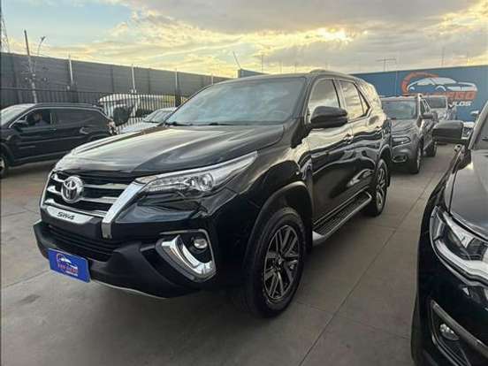 TOYOTA-HILUX-2.8 SRX 4X4 CD 16V DIESEL 4P AUTOMÁTICO TOYOTA-HILUX-2020