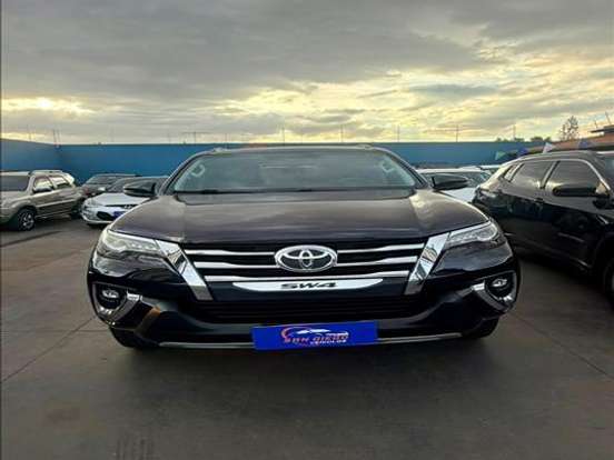 TOYOTA-HILUX-2.8 SRX 4X4 CD 16V DIESEL 4P AUTOMÁTICO TOYOTA-HILUX-2020